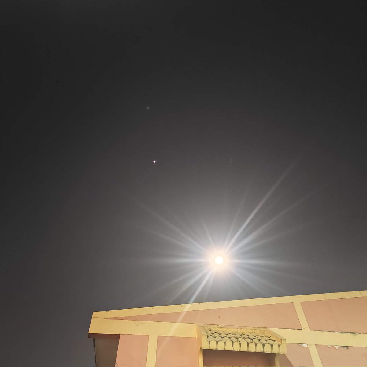 do_ratee18's tweet image. May 1.2026 Flower Moon
สวยมากสว่างสุด ๆ พระจันทร์วันพระใหญ่

#flowermoon #The Moon 
#พระจันทร์