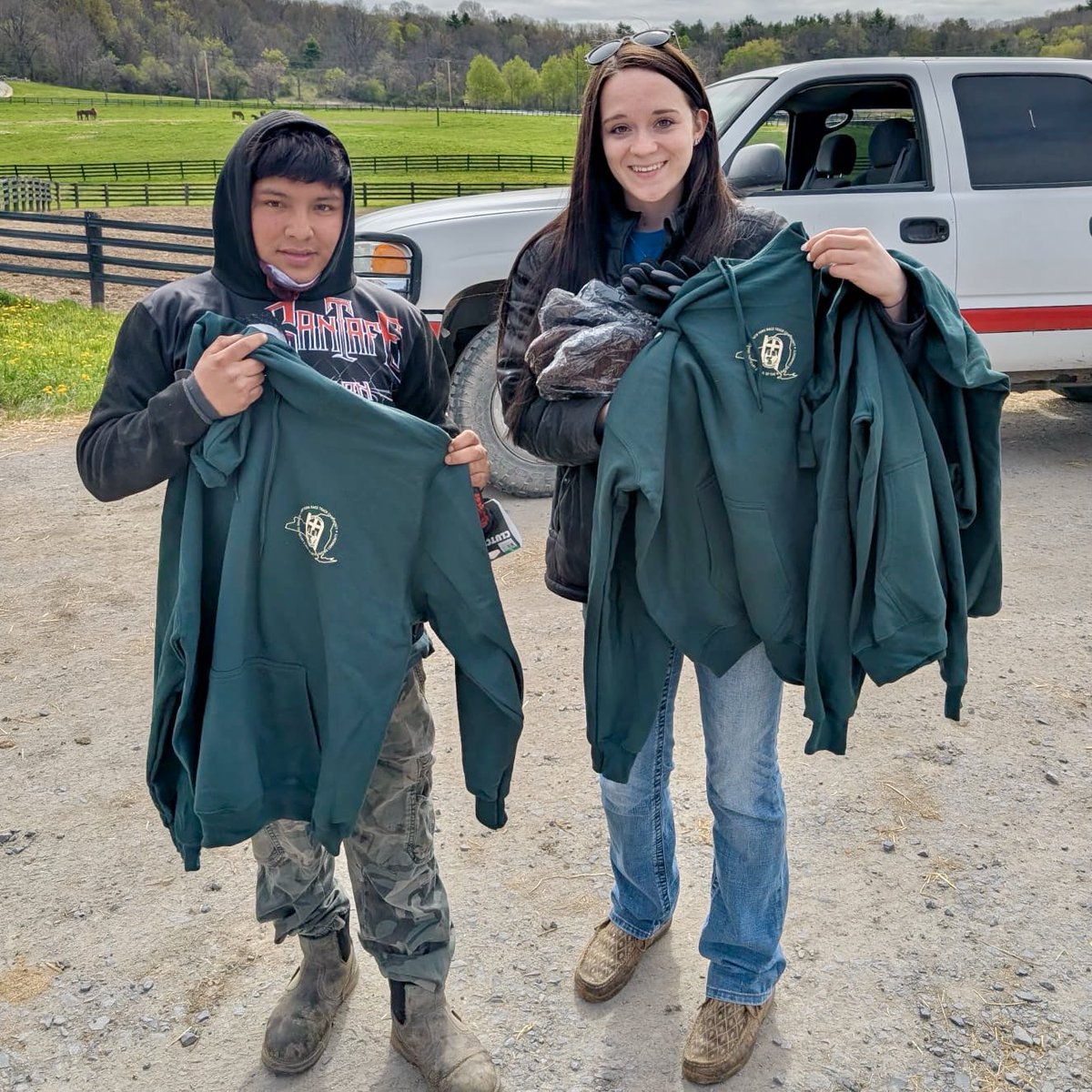 NYRTCA's tweet photo. Warming hearts during cold mornings. ❄️❤️ Honored to serve our breeding farm families across Saratoga County—sharing warmth, encouragement and care at farms. Grateful for every partner who continues to stand with us and invest in the well-being of our horse racing community. Thank you 🙏🏻

#SaratogaStrong #HorseRacingCommunity #ServeWithPurpose #GratefulHearts