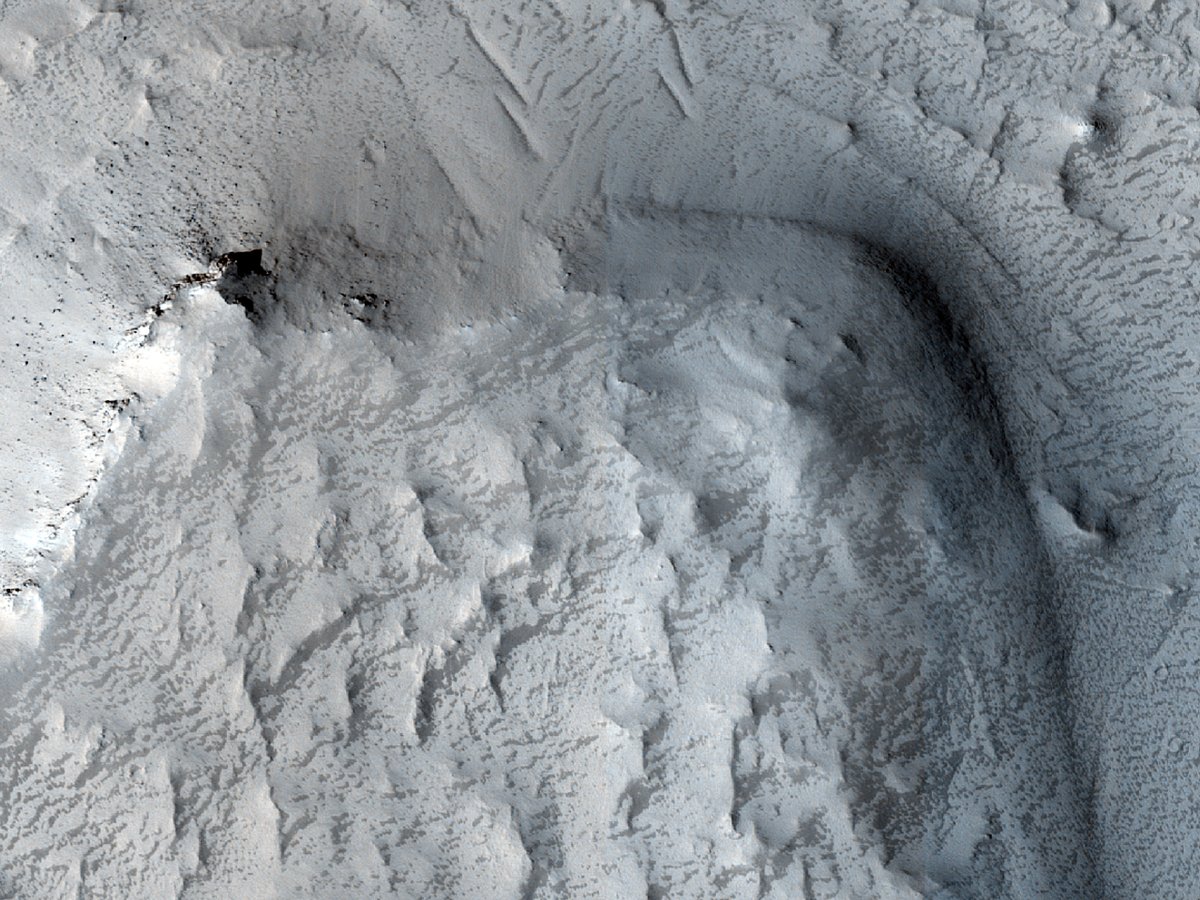 HiRISE's tweet image. HiPOD: A Layered Mesa near Flammarion Crater

The objective of this observation is to examine layers in an eroded mesa. Some of the layers are well formed. The layers in this image may be matched with other ones we see in Arabia Terra. 

uahirise.org/hipod/ESP_0769…
#Mars #NASA