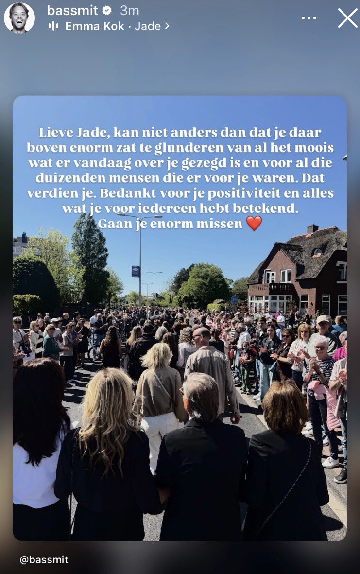 Mies tweet media