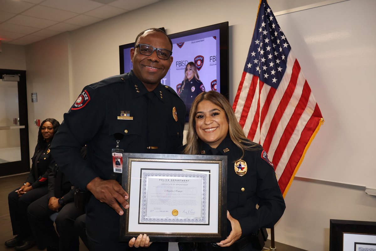 FBISDPolice's tweet image. Sergeant Armijo brings more than five years of sworn law enforcement service and over four years of experience as a Telecommunication Officer.  

Congratulations, Sergeant Armijo! 👏💙 

#Promotion #Leadership #Congratulations #FBISDPD