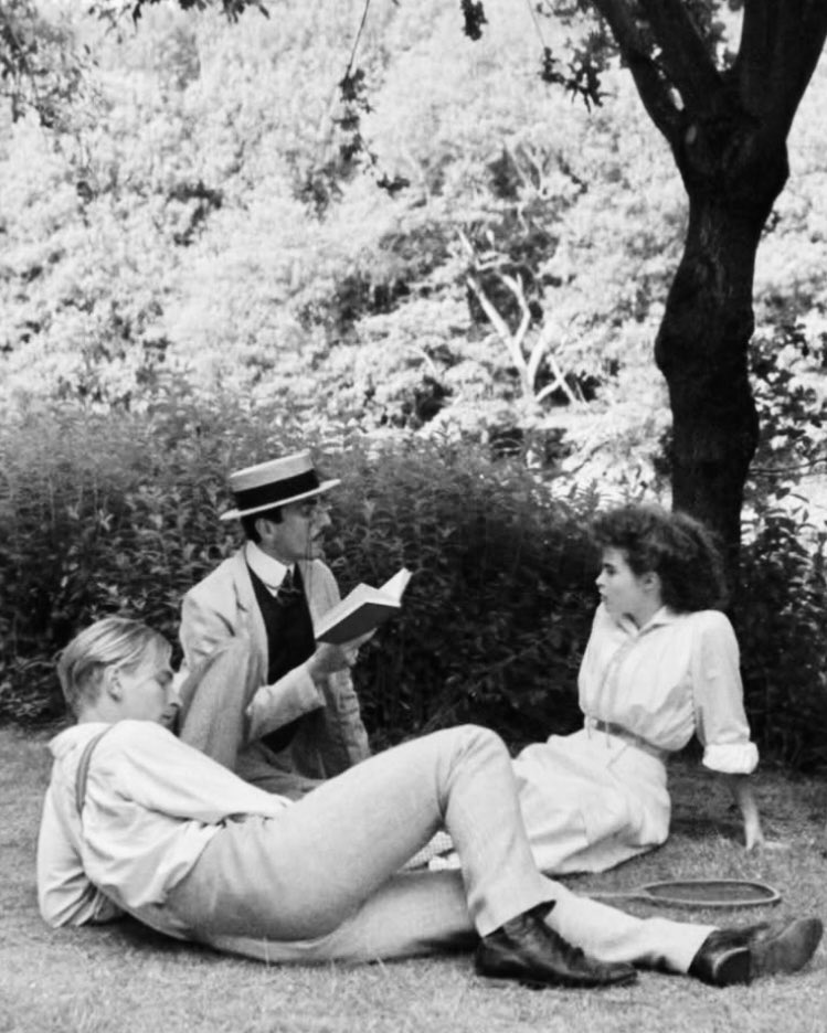 so_contrary's tweet photo. 🎥 A Room with a View / dir. James Ivory https://t.co/UmcKcjNPGe