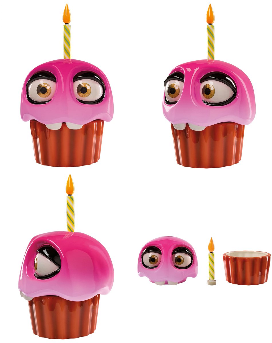 JonnyBlox's tweet photo. First look at new Five Nights at Freddy's Spirit Halloween merch, releasing later this year!

-Mr. Cupcake Cookie Jar
-Freddy Fazbear Backlit Sign

(Via: Glitchyboi8)
#fnaf #fivenightsatfreddys https://t.co/A8yVwUCkN0