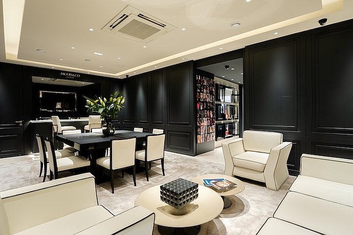 cppluxury's tweet image. JACOB &amp;amp; CO opens new boutique in Vienna, Austria 

#JacobAndCo #Vienna #Austria #luxurywatches #luxury #watches #luxuryretail #luxuryboutique @_Jacobandco