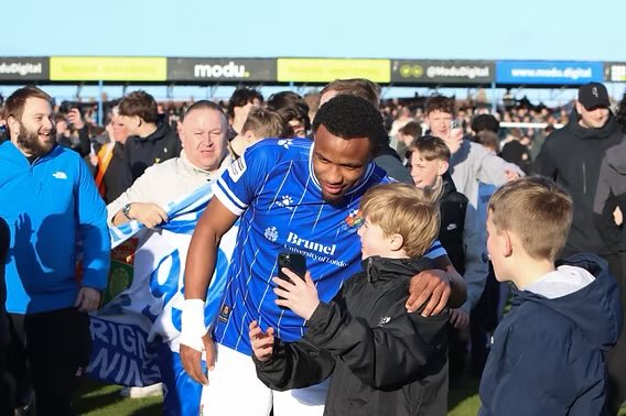 Wealdstone FC tweet media