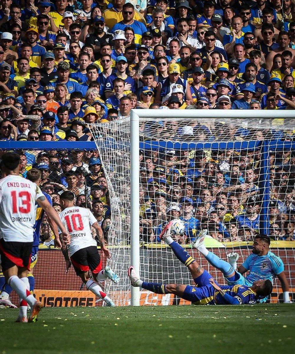 Que este haya sido el único gol de Lanzini en dos años en River me parece increíble.