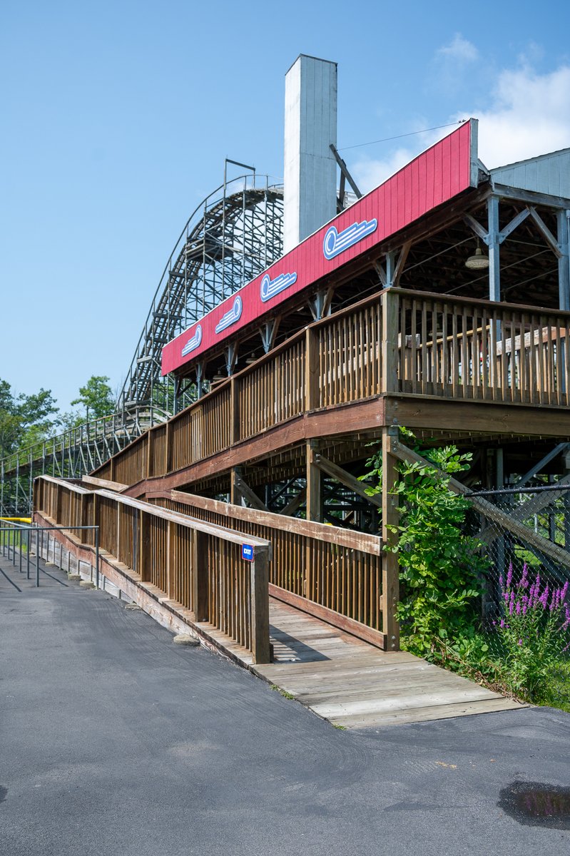 amusementhunt's tweet image. That wasn't the news I wanted to hear today... @niagara_park is incredibly charming and Silver Bullet is fantastic. Hope you come back soon!!! Glad I went in 2022. #niagaraamusementpark #rollercoaster