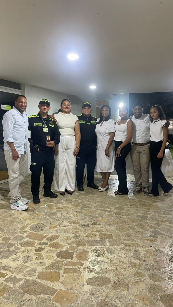 Edificadores de Paz tweet media
