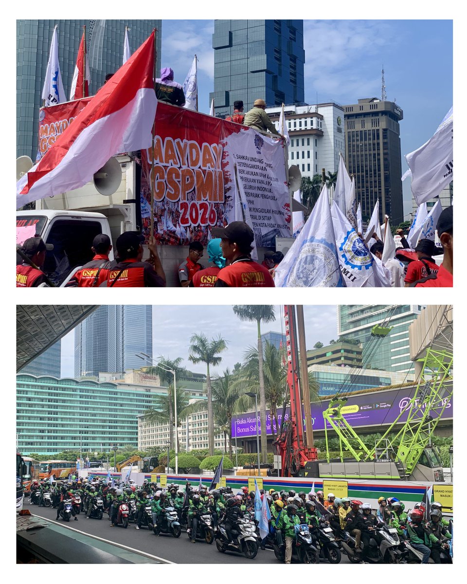 jourspace's tweet image. Barisan pekerja turun ke jalan menyuarakan tuntutan mereka. Dari pemberlakuan upah layak, stop PHK, hingga pengesahan UU Ketenagakerjaan. Panjang umur perjuangan! ✊🔥

​#MayDay2026 #HariBuruh #Jakarta #UpdateJakarta #JourSpace