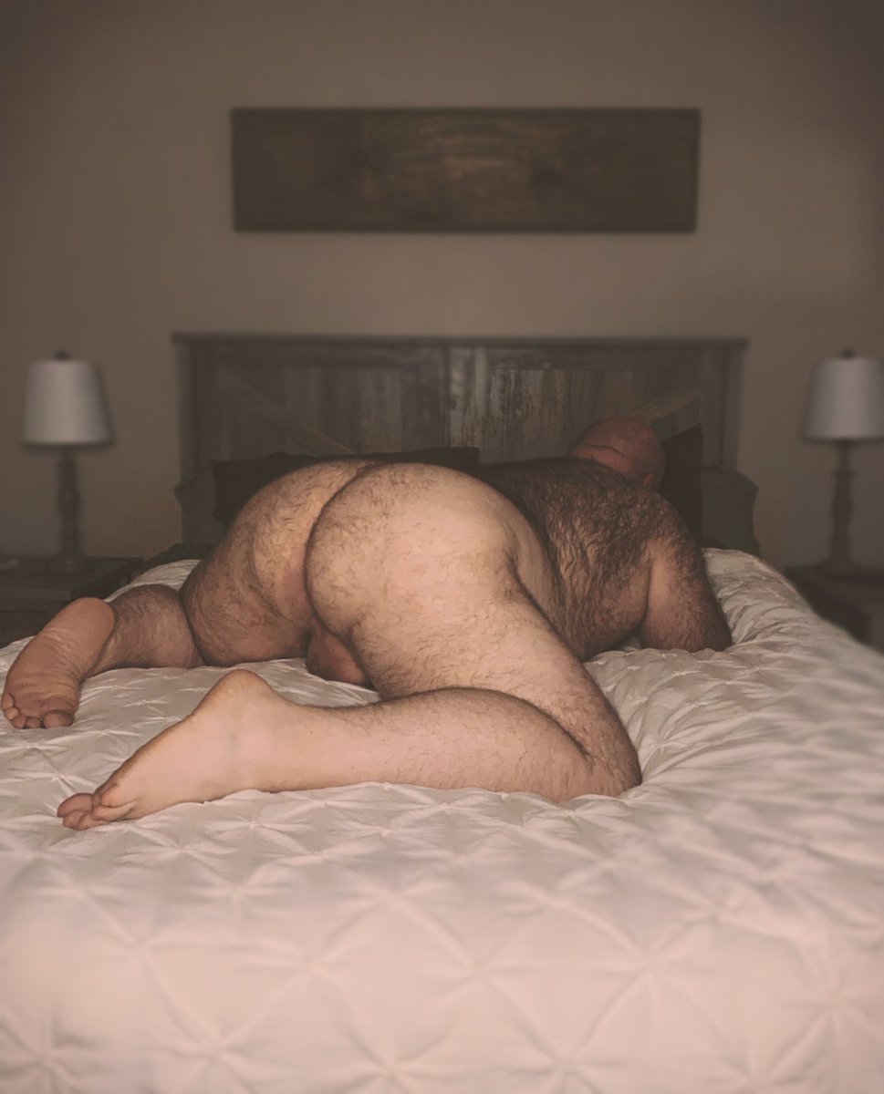 Grab on tight and make my ass bounce.