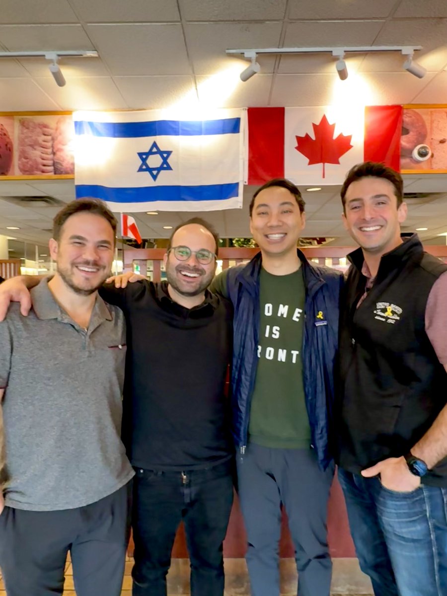 Kevin Vuong 🇨🇦 tweet media