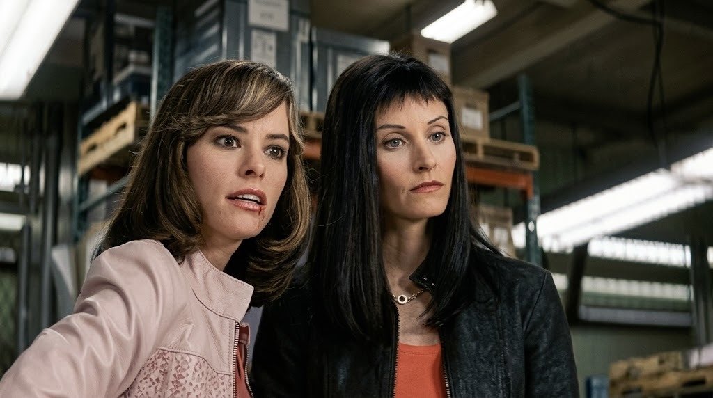 allmadhereee's tweet image. Revendo Pânico 3… esse cabelo da Gale foi o pior de todos os filmes 🤣 Que franjinha estranha. #scream #scream3 #panico3 #ghostface