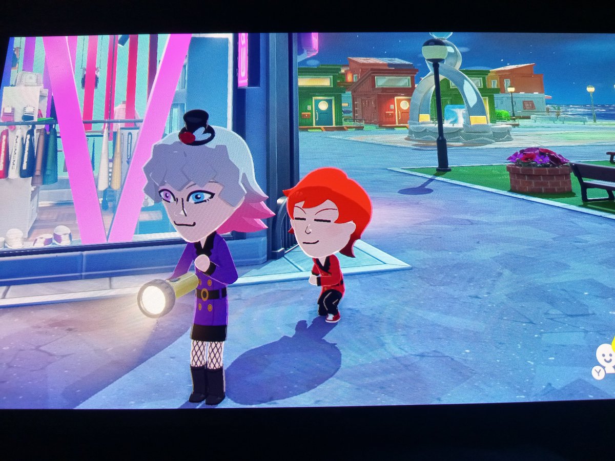 WhinyWinnie85's tweet photo. @machinaxflayon I just posted my pick of you sneaking up on Bettel teehee https://t.co/GE4XOxqxWk