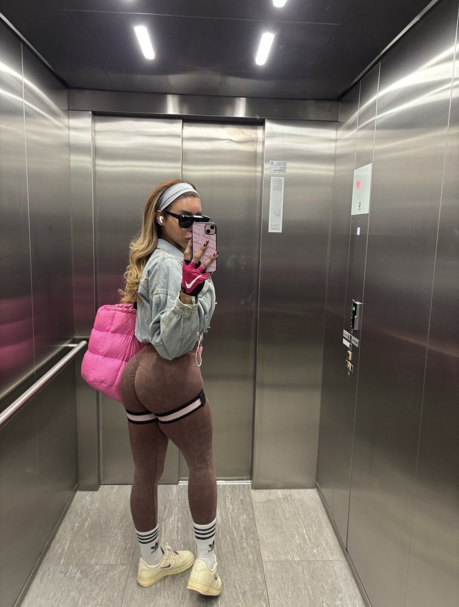Manon Booty X tweet media
