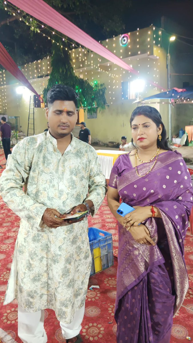 swetakumaribjp's tweet image. ईश्वर से प्रार्थना है कि दोनों का जीवन प्रेम, विश्वास, सुख एवं समृद्धि से सदैव आलोकित रहे तथा परिवार में खुशियों और सौहार्द का वातावरण बना रहे। 

#VarVadhu #WeddingReception #Blessings