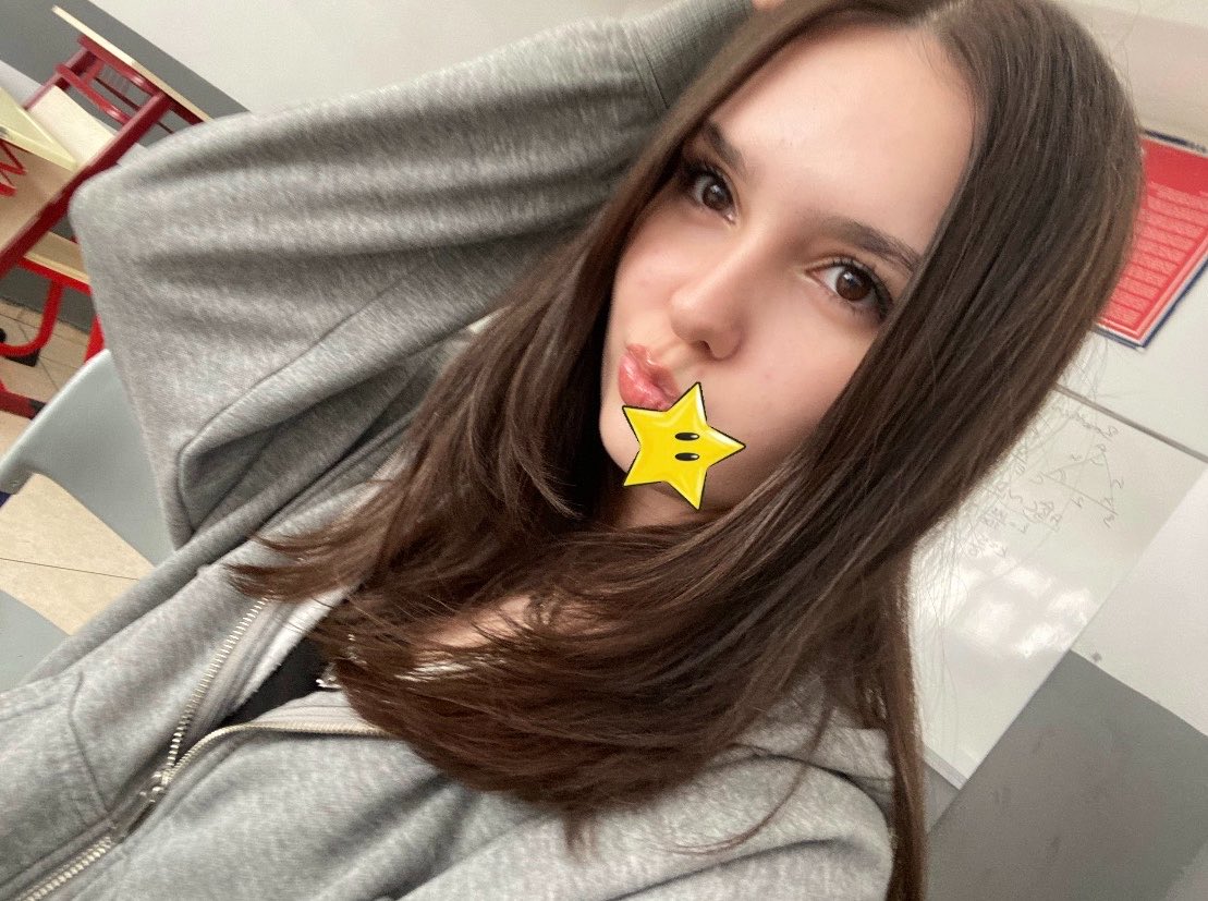 kkiweno's tweet image. sonunda sahsi elemanla selca day ✨ 

#tuewinselcaday #ARCTIC #6