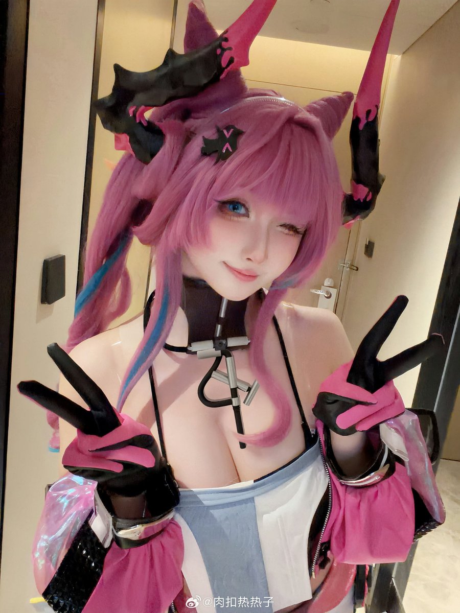 SWuChunYi's tweet photo. 肉扣热热子 https://t.co/oKHSCwr1A4