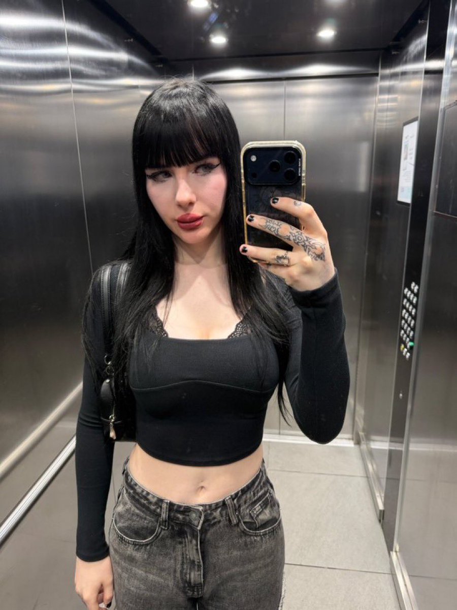 Winta Amelia🏳️‍⚧️🍑 tweet media