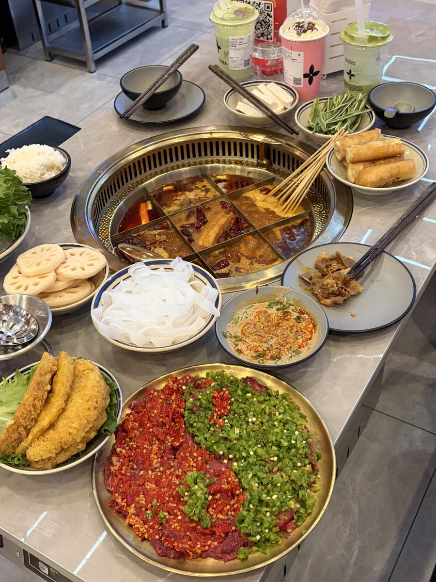 btnoh18's tweet photo. People who love spicy food will definitely love this place, but those who can't handle spice should not try it https://t.co/ooGrfnlq60