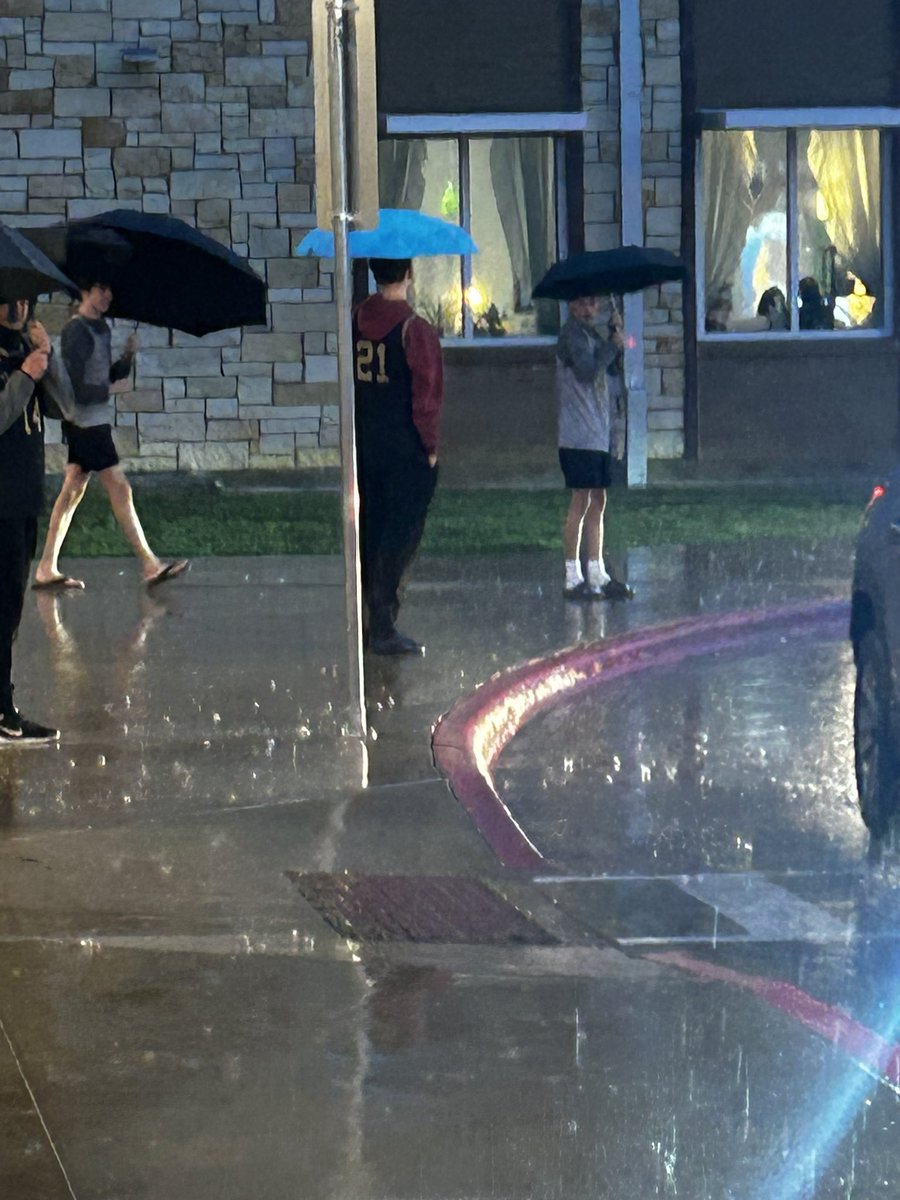 JHSJags_Hoops's tweet photo. 🐆 Rain Didn’t Stop Us 🐆

It was pouring this morning, but our guys still showed up to open doors at Sunfield Elementary and serve our community.

No excuses. Just work.

Proud of this group and the way they represent our program.

🐆 #PoundTheRock🪨⚒️ https://t.co/1K1jgRQZPH