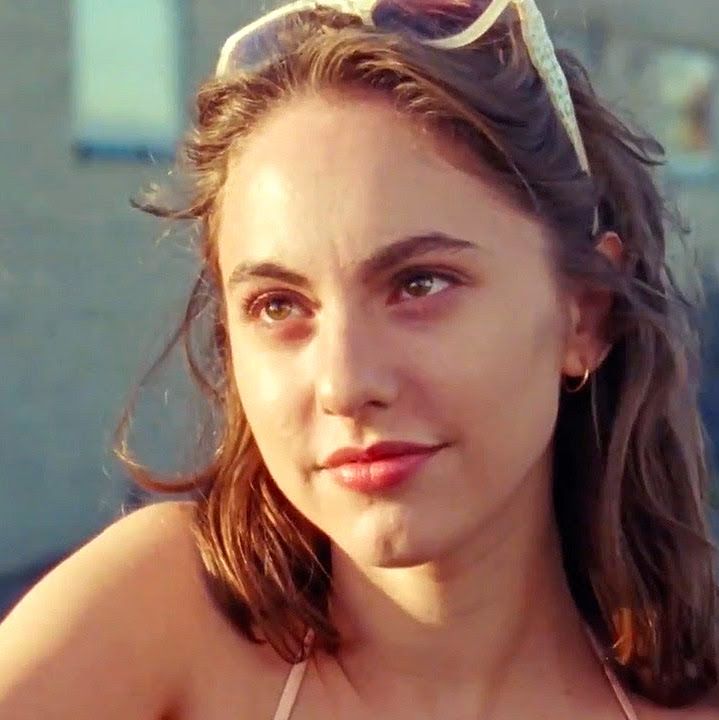 lovescine_'s tweet photo. Madeline Weinstein in Beach Rats (2017) https://t.co/rHCT0xDg8r