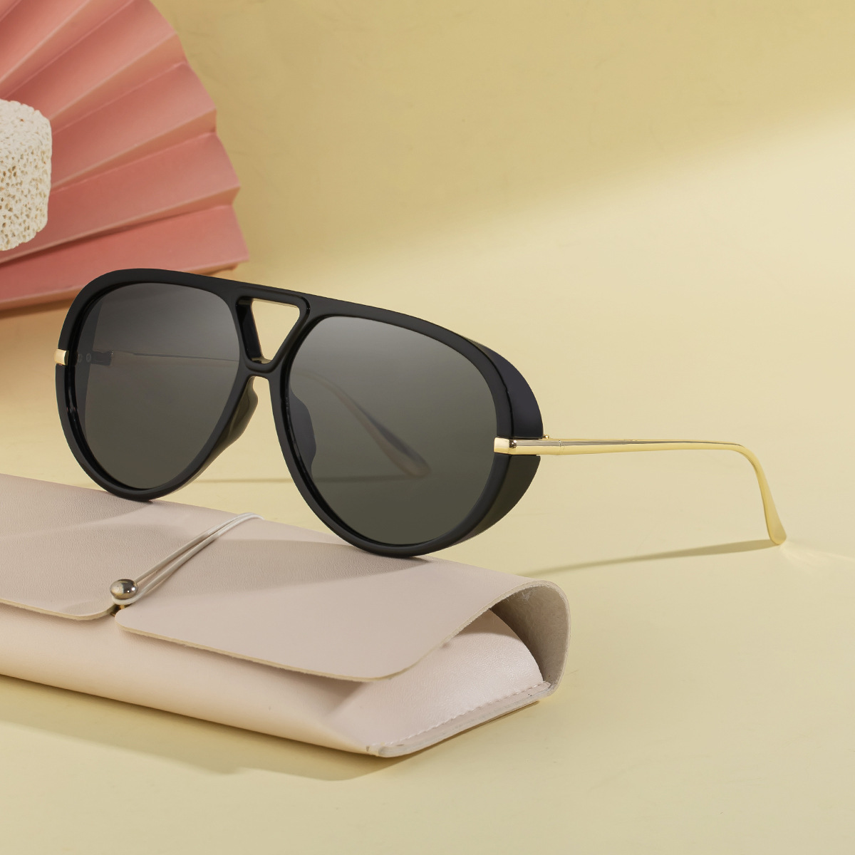 HermitinOptical's tweet image. OEM Aviator Sunglasses! Classic Double Bridge UV Shades. Wholesale &amp;amp; Custom Bulk Orders. 🕶️ #OEM #Sunglasses #B2B