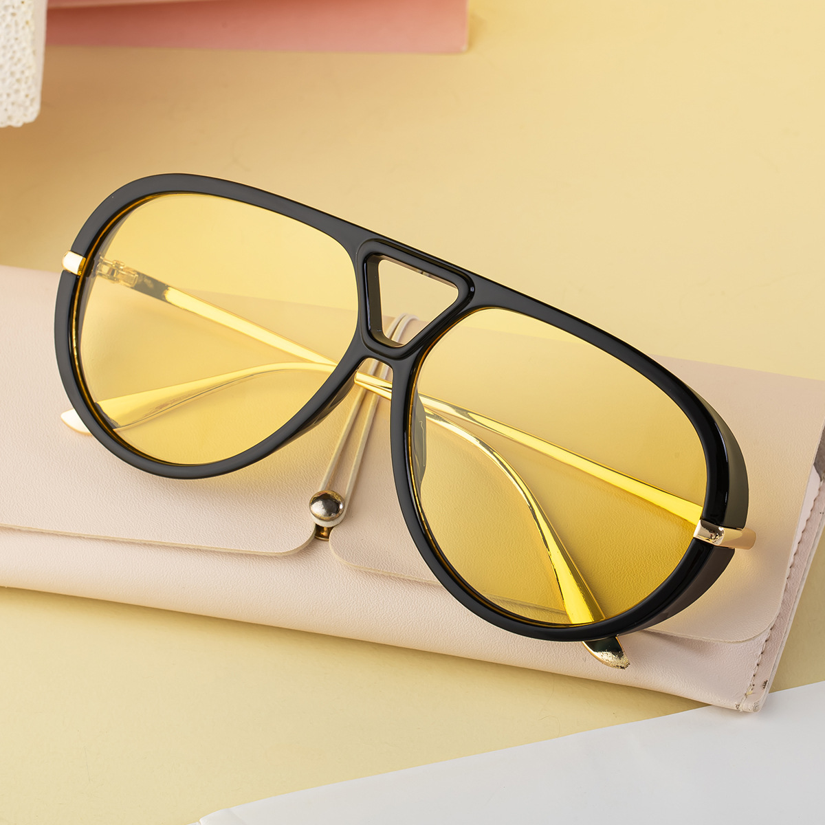 HermitinOptical's tweet image. OEM Aviator Sunglasses! Classic Double Bridge UV Shades. Wholesale &amp;amp; Custom Bulk Orders. 🕶️ #OEM #Sunglasses #B2B