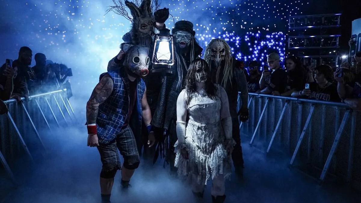 MOTIVO DEL DESPIDO DE LOS WYATT SICKS DE WWE.

El Wrestling Observer reporta que el principal motivo del despido de los miembros de The Wyatt Sicks de WWE es que el grupo habia "agotado su ciclo".

Inclusive dentro de WWE habian personas que sentían que la vida util del grupo