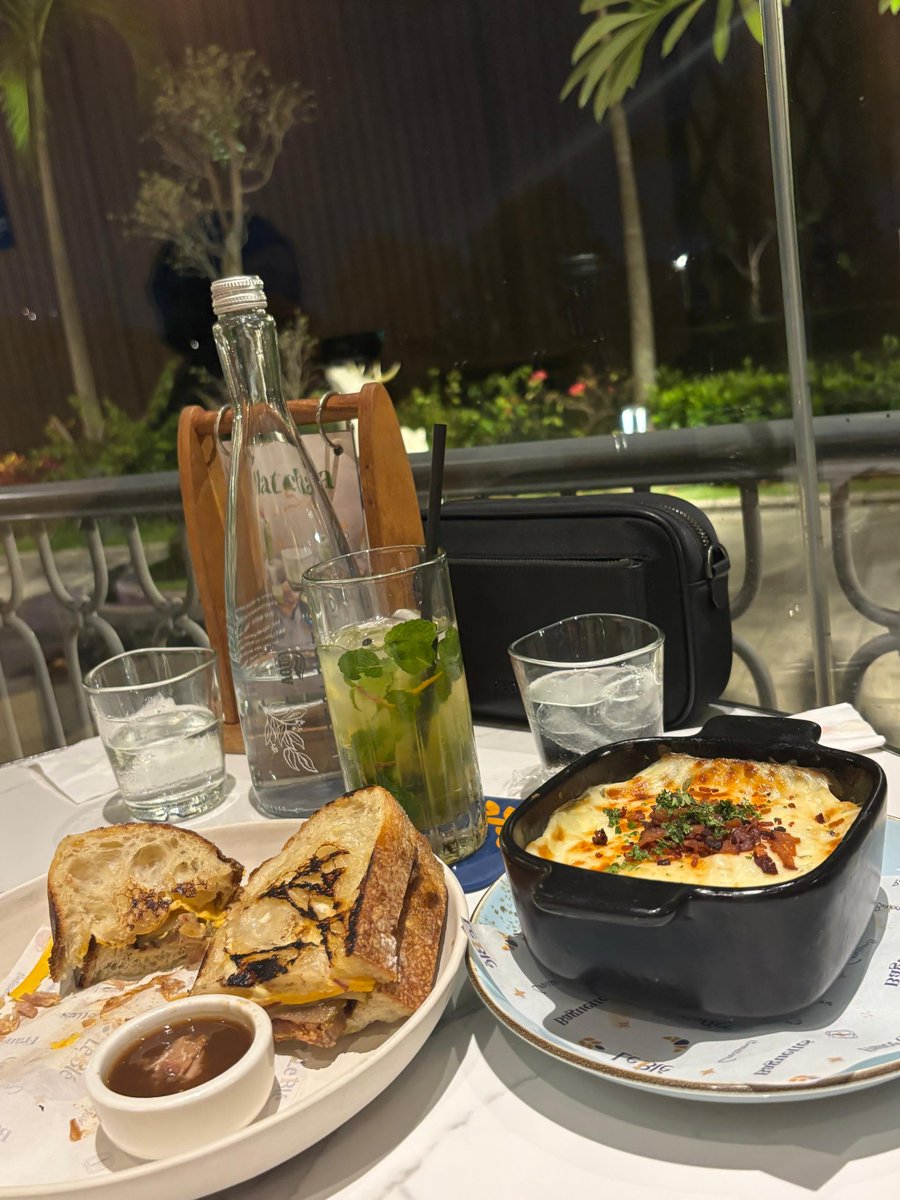 deandraaar's tweet photo. Today's dumppp 😻 https://t.co/z9BtDKCSXx