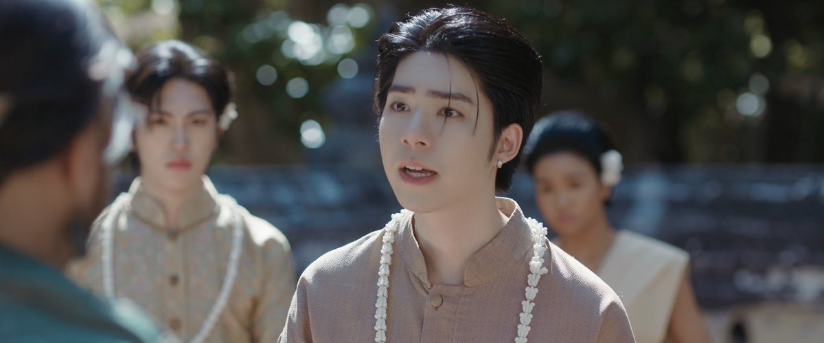 LoveUponaTimeTH's tweet photo. สะเก็ดดาวพร้อมกับคำทำนายของแม่โหน ทำเอาปริศนาของคุณเกล้ายิ่งงงงวยกันเข้าไปใหญ่ 🌟🤯

LOVE UPON A TIME EP6
#ภพเธอEP6 https://t.co/HXTuVAAZOo