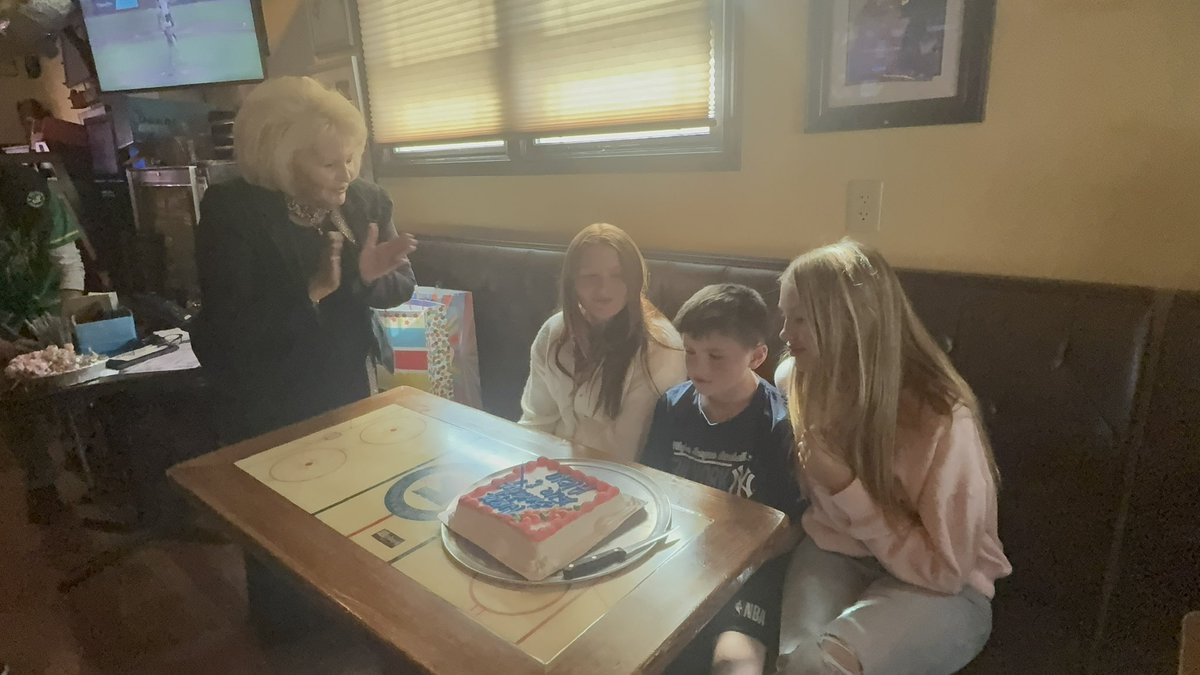 BunnysSportsBar's tweet image. #TGIF David Portnoy - El Presidente  #NBAplayoff  #ChampionLeague #NHL  #MLB Welcome CHS Cougar Alum! We deliver 4-8:30 Thursday-Sunday. We welcome back our new Seton Hall students, faculty and families. Bunny’s is 93 year of business. We thank our friends and families for their
