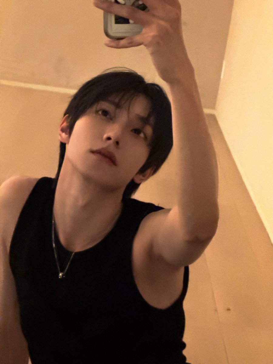 빵길이 tweet media