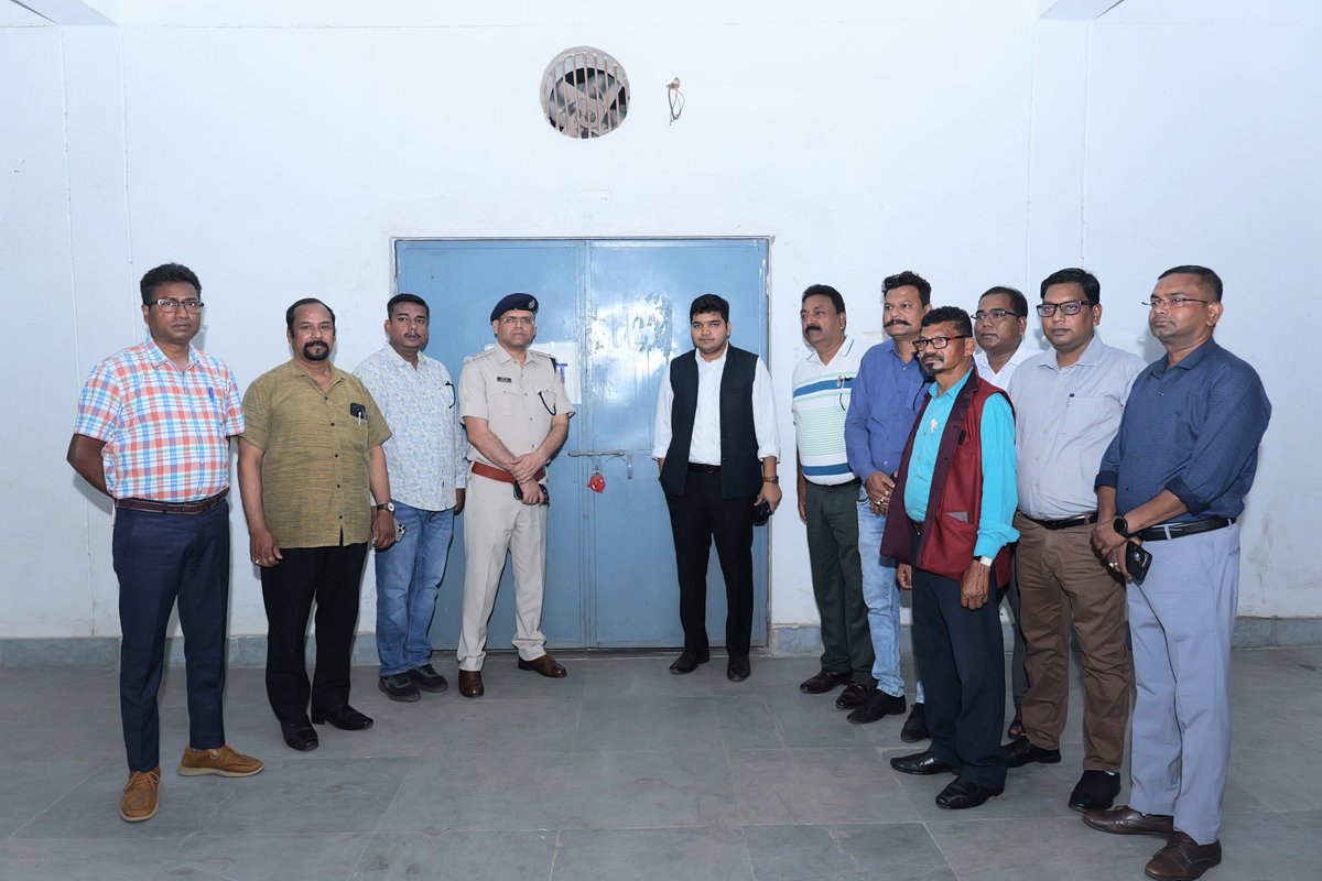 District Election Officer, West Singhbhum tweet media