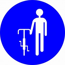 Molts usuaris de bici desconeixen el  significat d' aquesta senyal o bé se la passen pel forro.
Convendría que <a href="/policiadepalma/">Policia de Palma</a> tingués més presència al vial peatonal del carrer dels esculls i sancionessin als incivics maleducats que van damunt sa bici i posar en perill la gent.