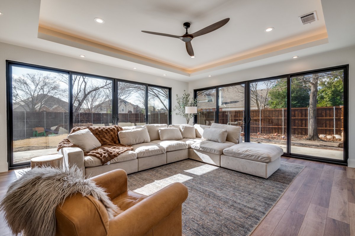 DFWImproved's tweet photo. More space, same address. This seamless addition blends beautifully with the original footprint while creating room to live, gather, and grow.

See how it all comes together in the full gallery: https://t.co/UG08TPLXAr

#DFWImproved #HomeRemodeling #RoomAddition https://t.co/Jx5ciMuYzn