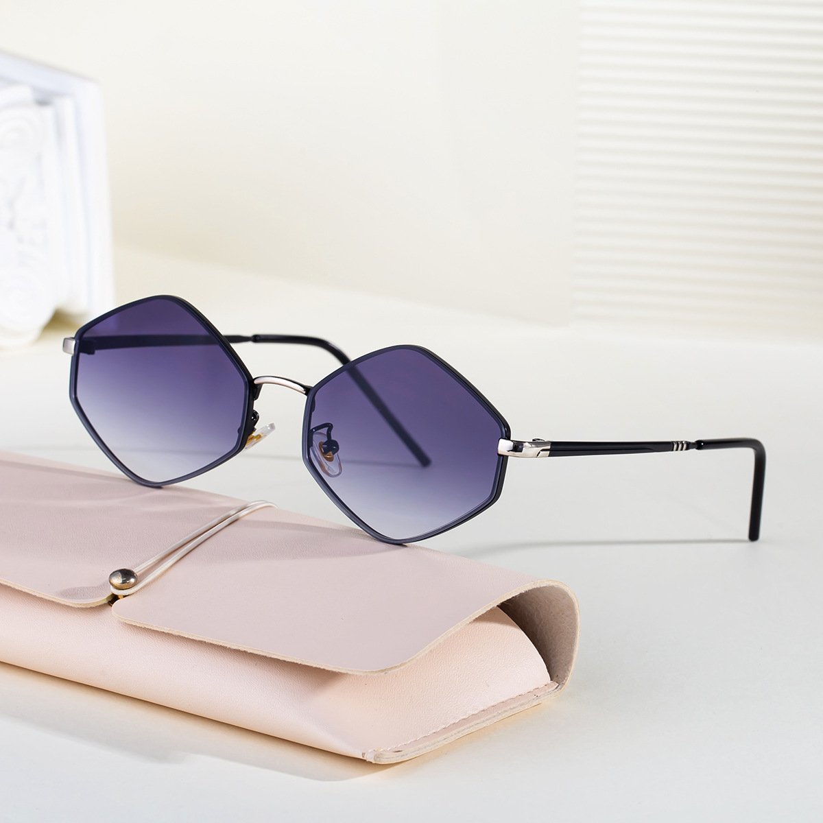 HermitinOptical's tweet image. OEM Polygon Shades! Premium UV Sunglasses for Driving. Wholesale &amp;amp; Custom. 🕶️ #OEM #Sunglasses #B2B