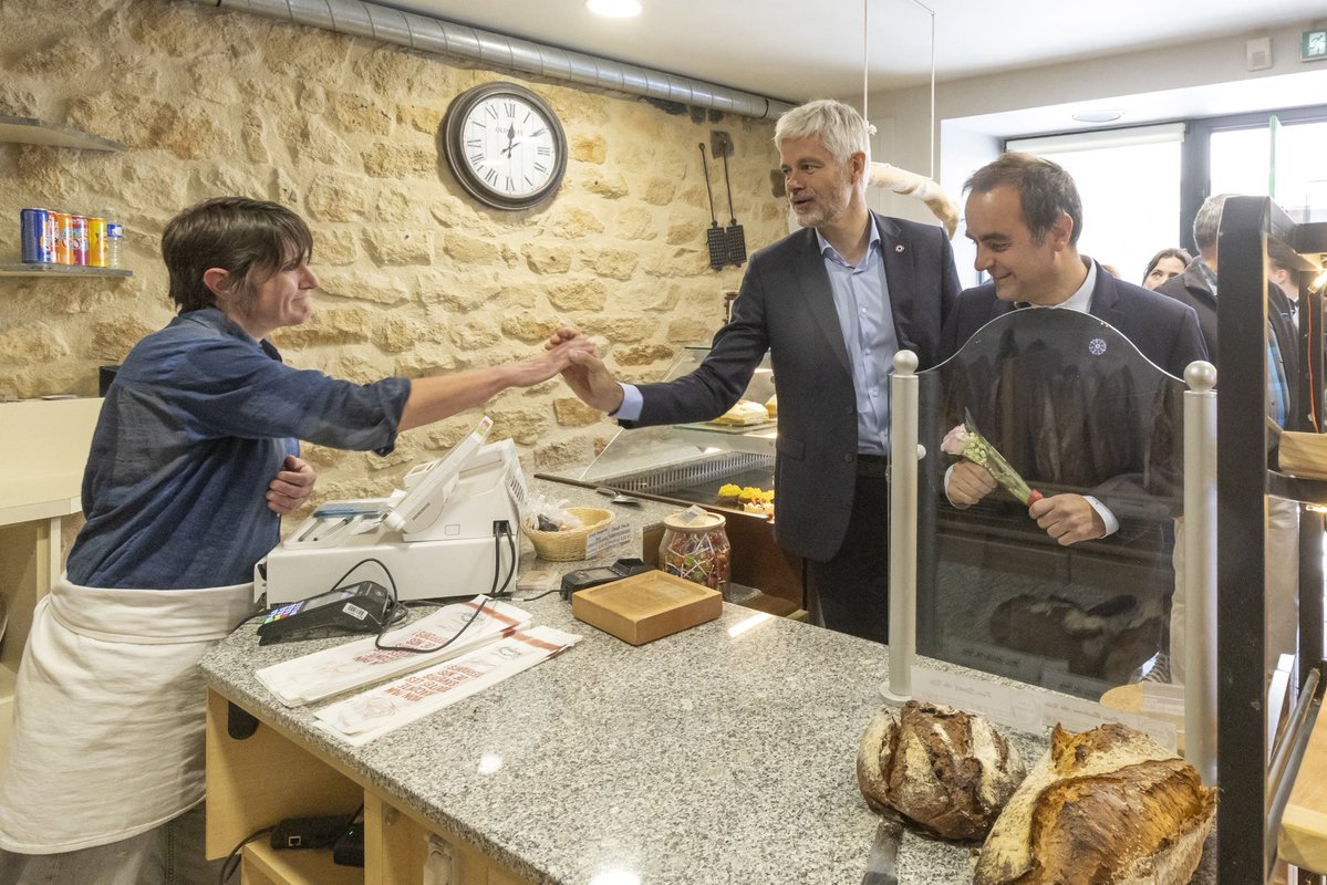 Laurent Wauquiez tweet media