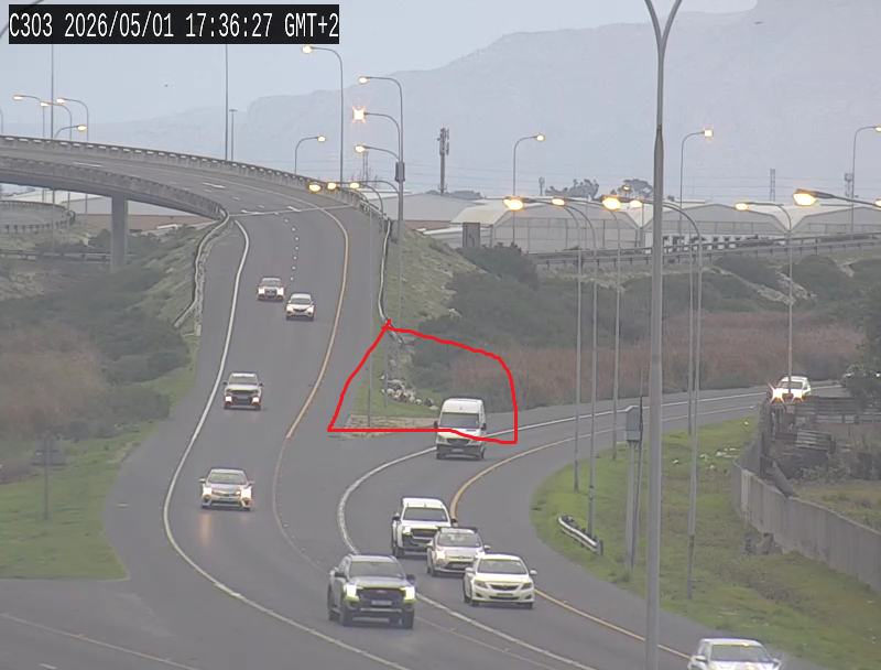 CapeTownFreeway's tweet image. Update:Animal: N2 Outbound at R300 North ramp. All lanes open. Drive Carefully. #BeTheChange