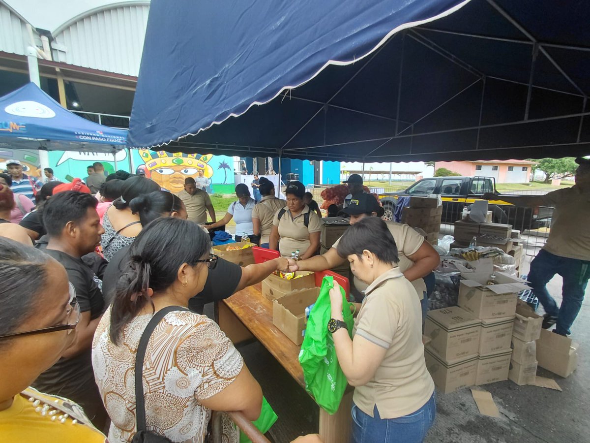 nilomr11's tweet photo. @IMA_Pma realiza feria interinstitucional, conjunto con el Ministerio de Seguridad y el Ministerio de Trabajo y Desarrollo Laboral, con esta Mega feria celebramos el día del trabajador con nuestros consumidores 4,000 familias beneficiadas.

Mi gran reconocimiento.

#ConPasoFirme https://t.co/yQ1PqIgOfh
