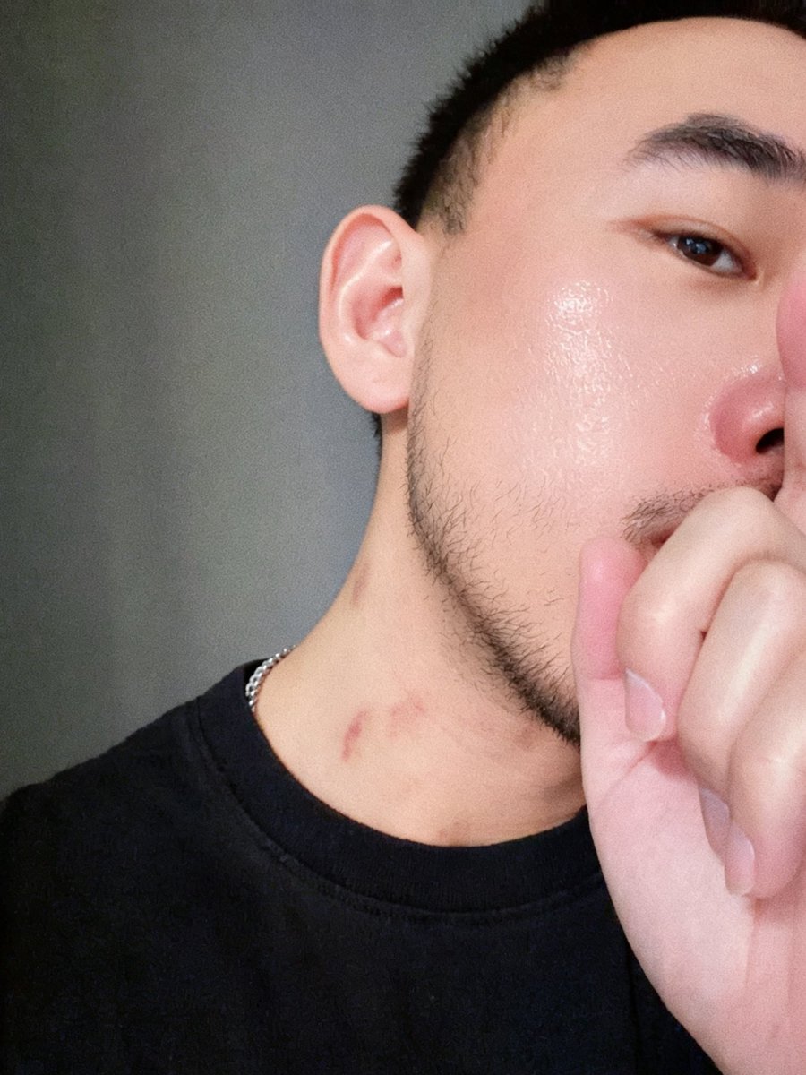 tslotattoos's tweet photo. 你的吻痕 我全身最渴望的紋身 https://t.co/m7cv28lPdN