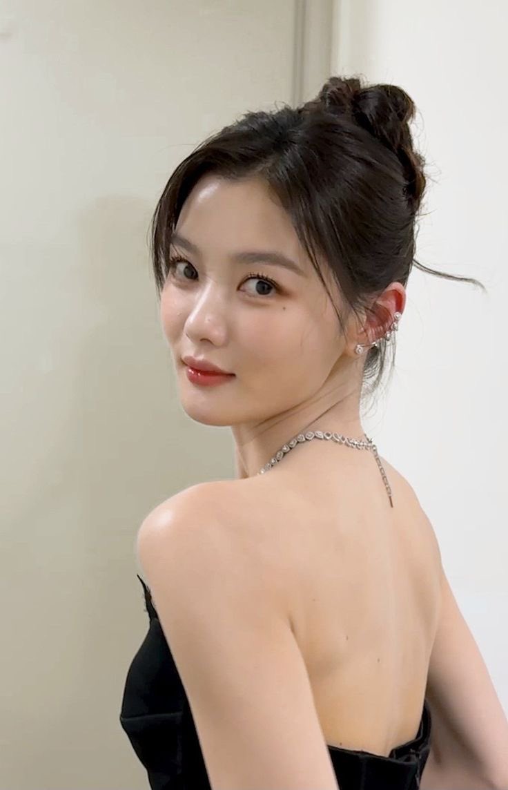 who are your favourite korean actresses? 👩🏻‍❤️‍💋‍👩🏻👩🏻‍❤️‍💋‍👩🏻