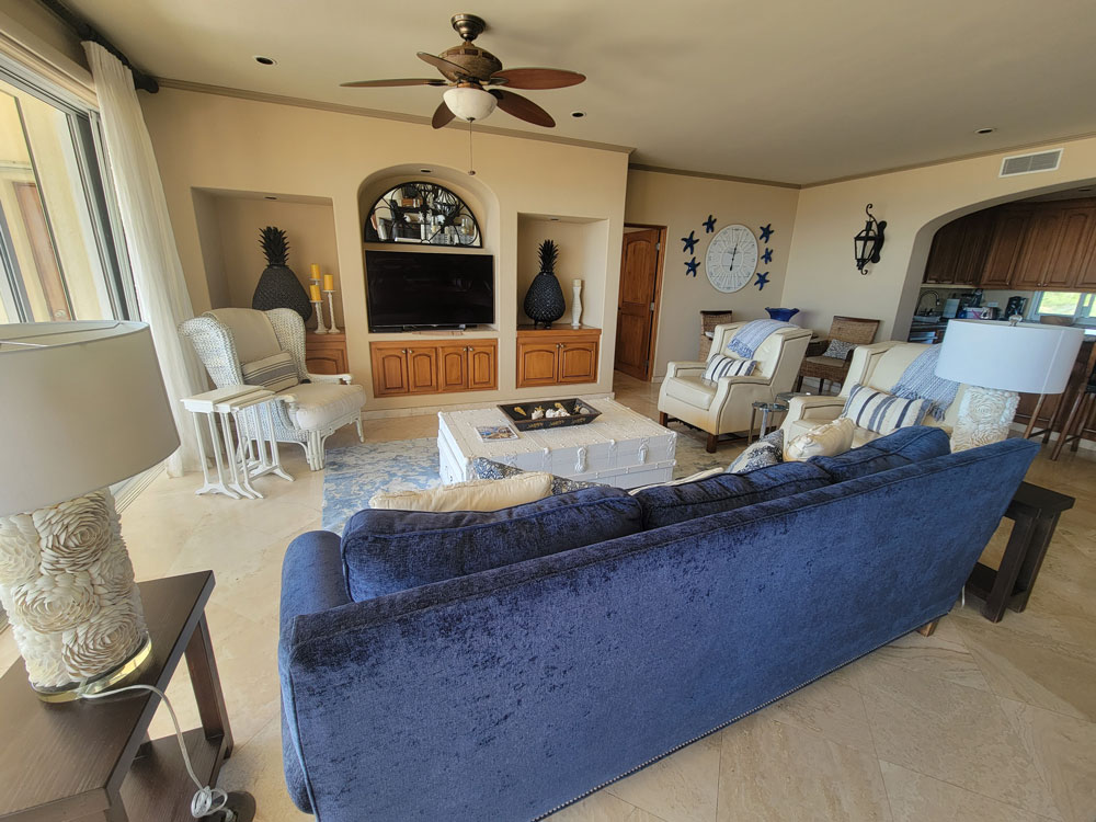 VillaBeachfront's tweet photo. Baja California, Mexico, is best experienced close to the ocean. This beachfront villa give you privacy, open view &amp; time to unwind properly. If you’ve been putting off a relaxing trip, now is the time. 
https://t.co/a2r9ftXYmo

#BajaBeachfront #LosBarriles #MexicoVilla #relaxing https://t.co/bI2DNUjhNq