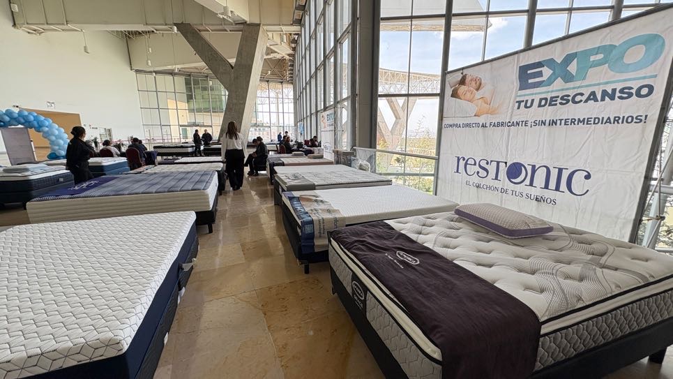 #SanLuisPotosí Gobierno Estatal invita a #ExpoTuDescanso 🌙🛌😴, que se realizará en el Lobby Expo del #CentroDeNegocios del 1 al 4 de mayo, de 10:00 a 20:00 horas, con precios directos de fabricantes.  <a href="/GobEdoSLP/">Gobierno del Estado de San Luis Potosí</a> <a href="/RGC_Mx/">Ricardo Gallardo Cardona 🇲🇽</a> #ElCambioQueSeVive   facebook.com/share/p/1GukV3…