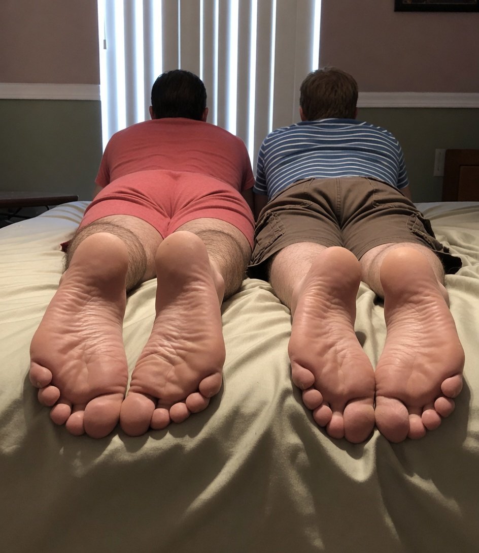 Male Feet FL tweet media
