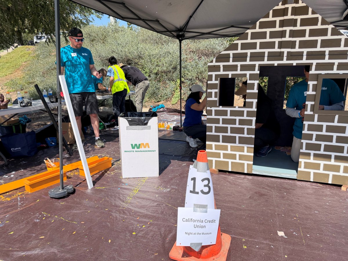 California_CU's tweet photo. Our team had an amazing day volunteering with @HabitatLA for a Playhouse Build! 🛠️ Our team spent the day assembling and decorating children’s playhouses, which will be donated to Habitat LA partner families, ReStores, community partners and local nonprofits. https://t.co/z1HWO7Eqb1