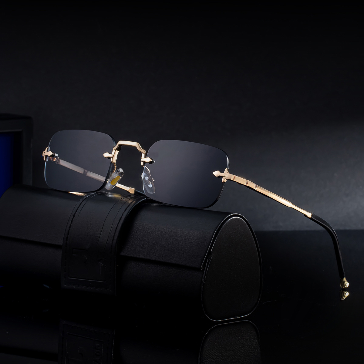 HermitinOptical's tweet image. OEM Rimless Shades! Trendy Small Frame UV Sunglasses. Wholesale &amp;amp; Custom. 🕶️ #OEM #Sunglasses #B2B