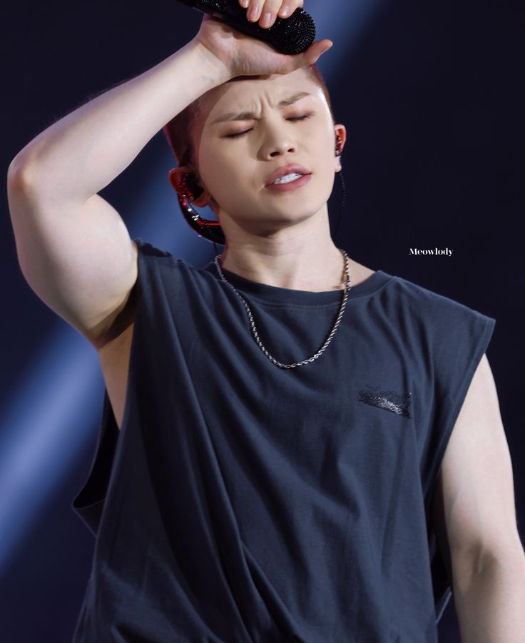 hourly woozi tweet media