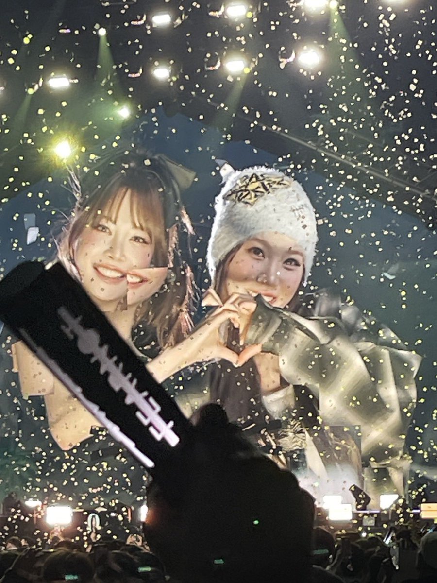 4aleess11's tweet photo. [ #The_4th_FIMILY_Party]

ルセラ4周年㊗️🎉
ということは推し始めて4年！！
これからもよろしくお願いします🙇‍♂️🙇‍♂️

 #LESSRAFIM https://t.co/fqxMhsoDXI