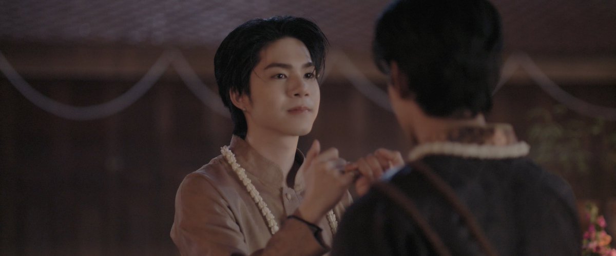 LoveUponaTimeTH's tweet photo. “หลับไม่ฝัน.. ครับ” 😴(😍)

LOVE UPON A TIME EP6
#ภพเธอEP6 https://t.co/LrnirdX5s1