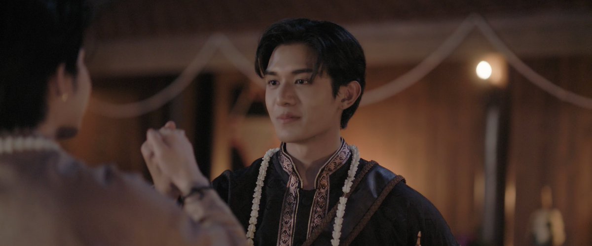 LoveUponaTimeTH's tweet photo. “หลับไม่ฝัน.. ครับ” 😴(😍)

LOVE UPON A TIME EP6
#ภพเธอEP6 https://t.co/LrnirdX5s1